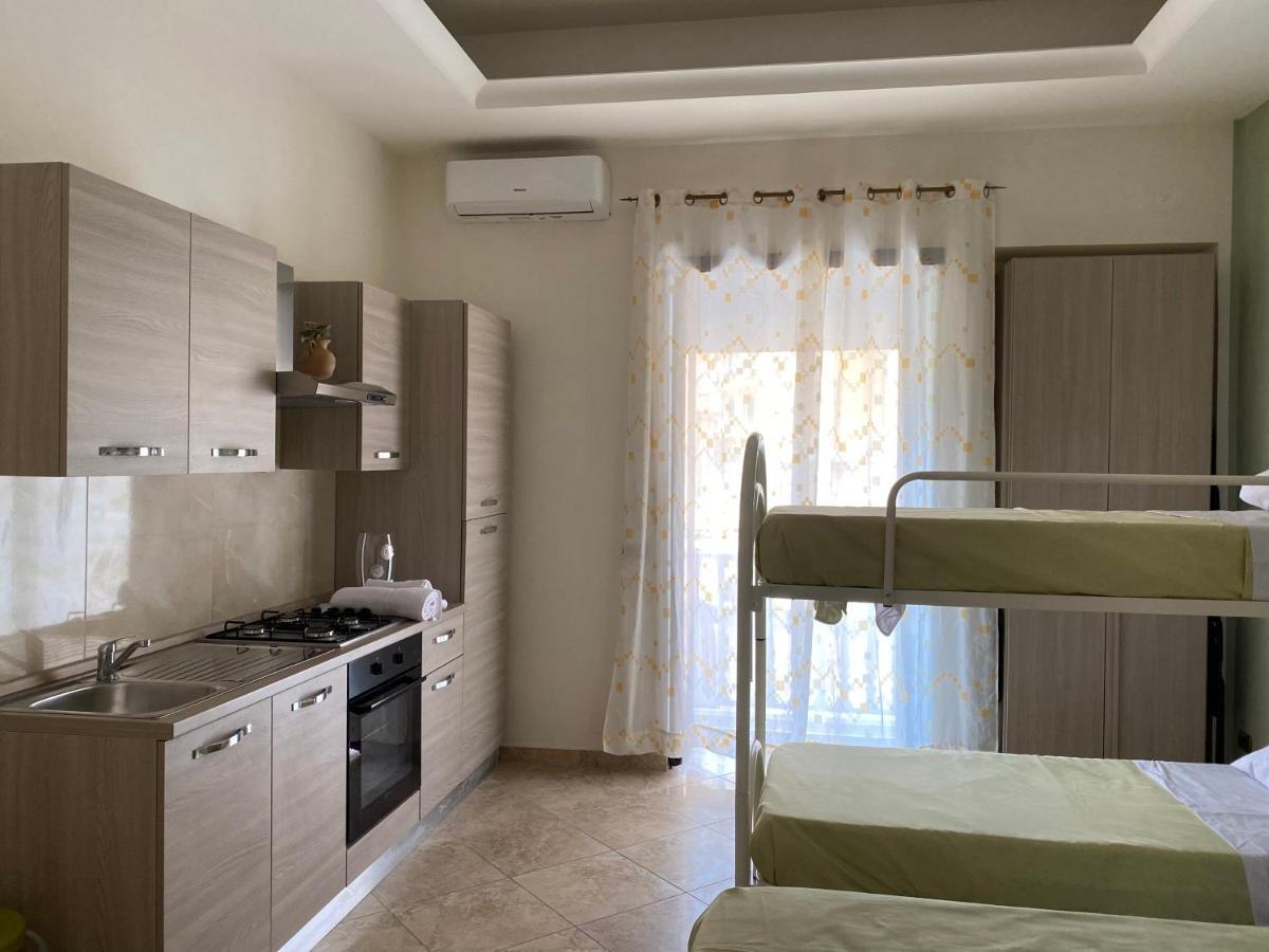 Falu Napoli Centro Camera Con Cucina E Bagno Privato Hotel Exterior foto